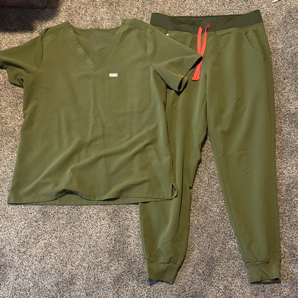 Figs Olive  green Scrub Set